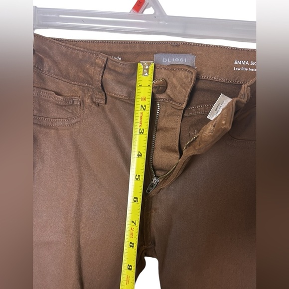 DL1961 jeans ,women’s EMMA SKINNY low rise instasculpt  coated , brown ,size 28 - Picture 12 of 13